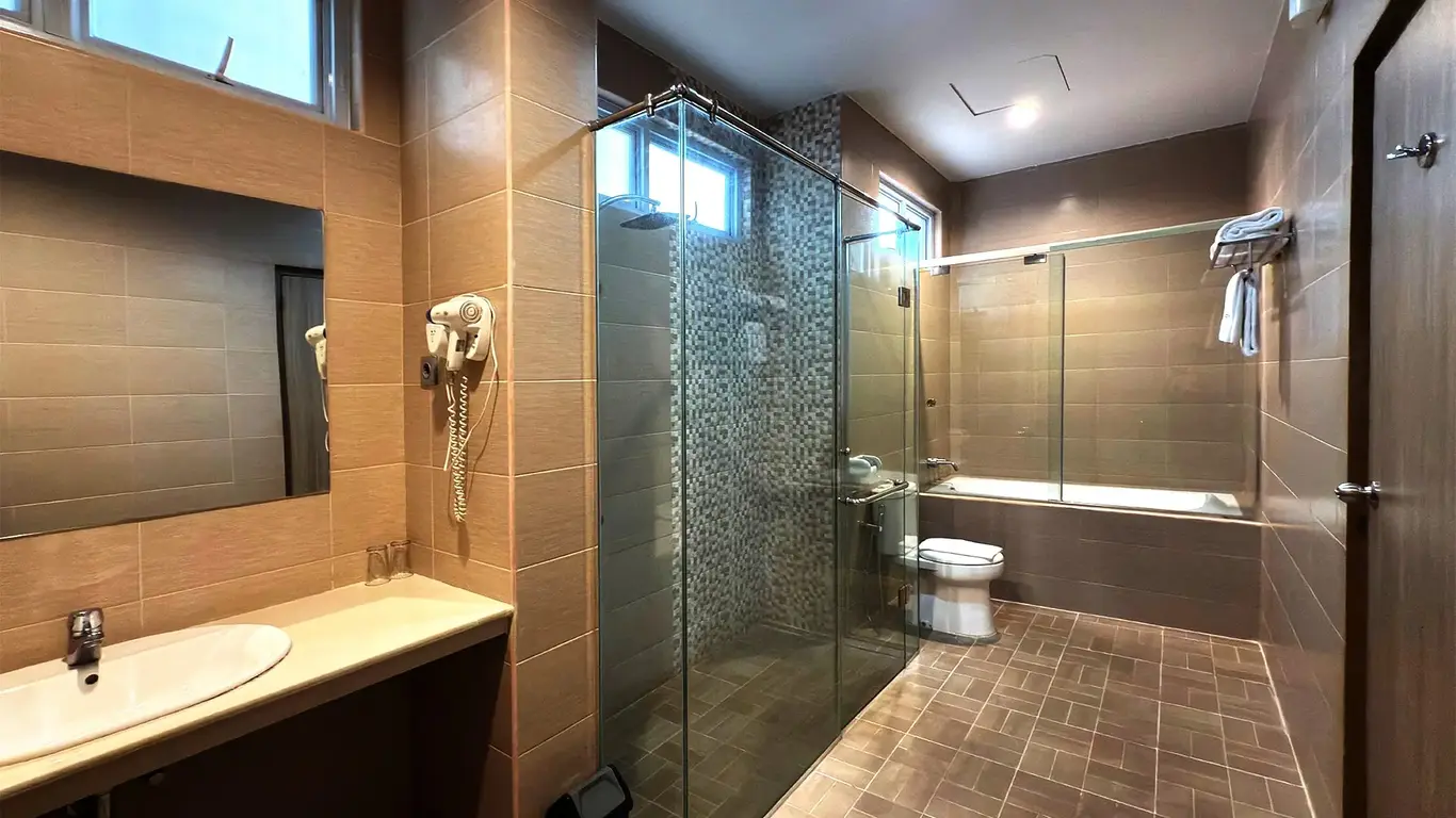 Family Suite 3