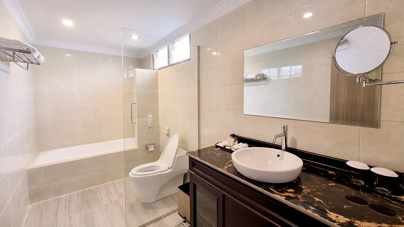 Toba Suite 4